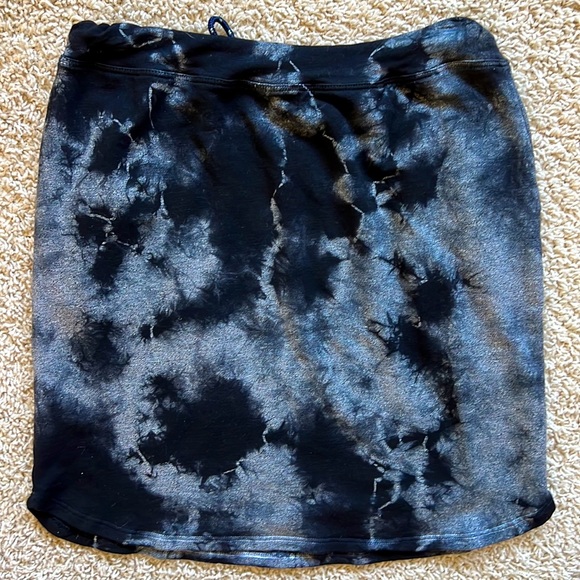 Sundry “Saturday Skirt” - Picture 2 of 5
